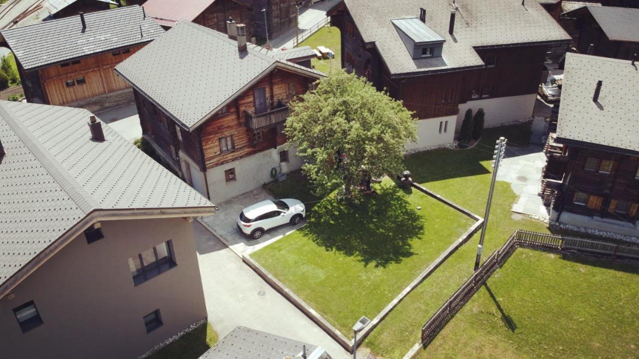 Bi De Furre Apartment Reckingen Bagian luar foto